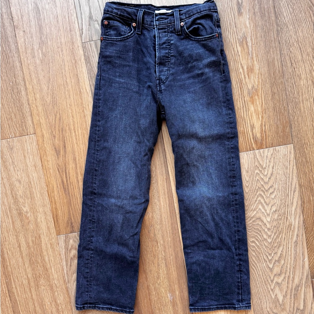 Black Levi's Women's Ribcage Straight Ankle Jeans